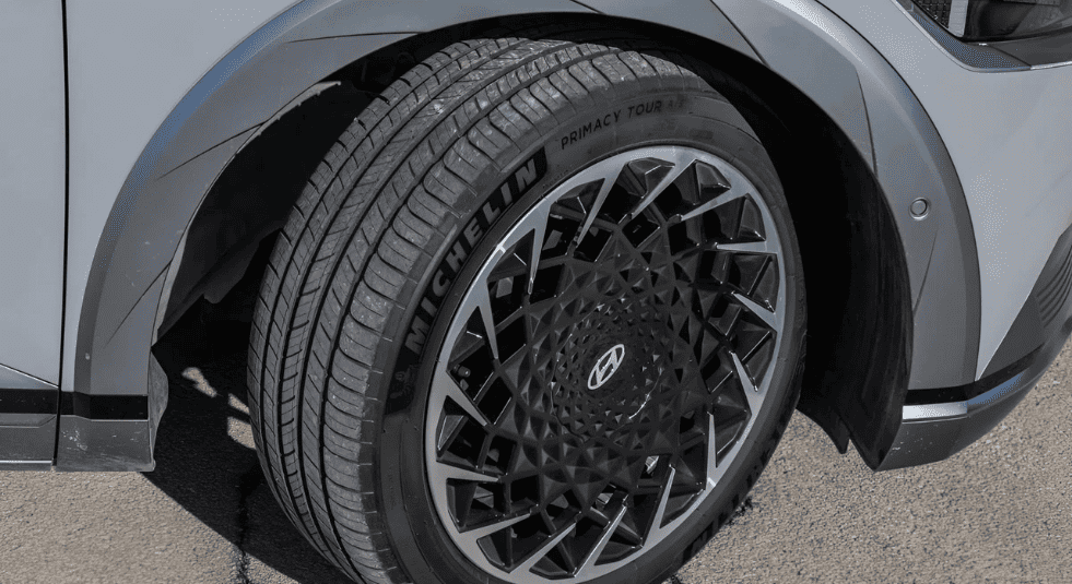 Tại sao lốp xe điện mòn nhanh? Giải pháp EV 2026 tại Bình Dương