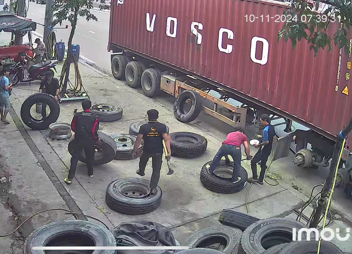 Dịch vụ Vá lốp ô tô uy tín chuyên nghiệp